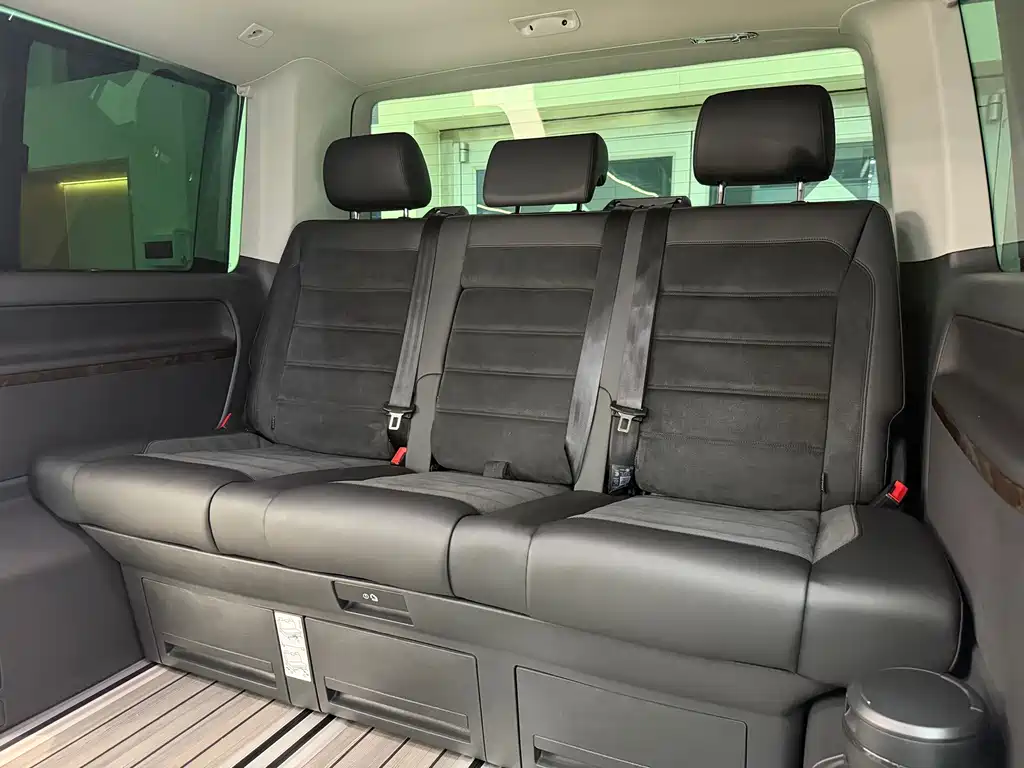 Volkswagen Multivan — миниатюра 21
