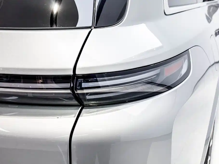 Li Auto Li L8 — миниатюра 12