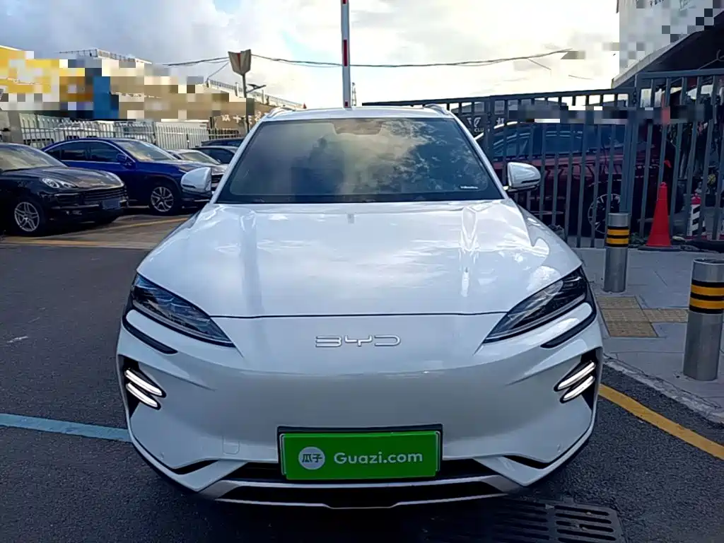 BYD PLUS New Energy — миниатюра 3