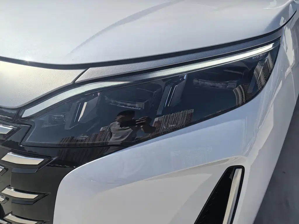 BYD Xia — миниатюра 14