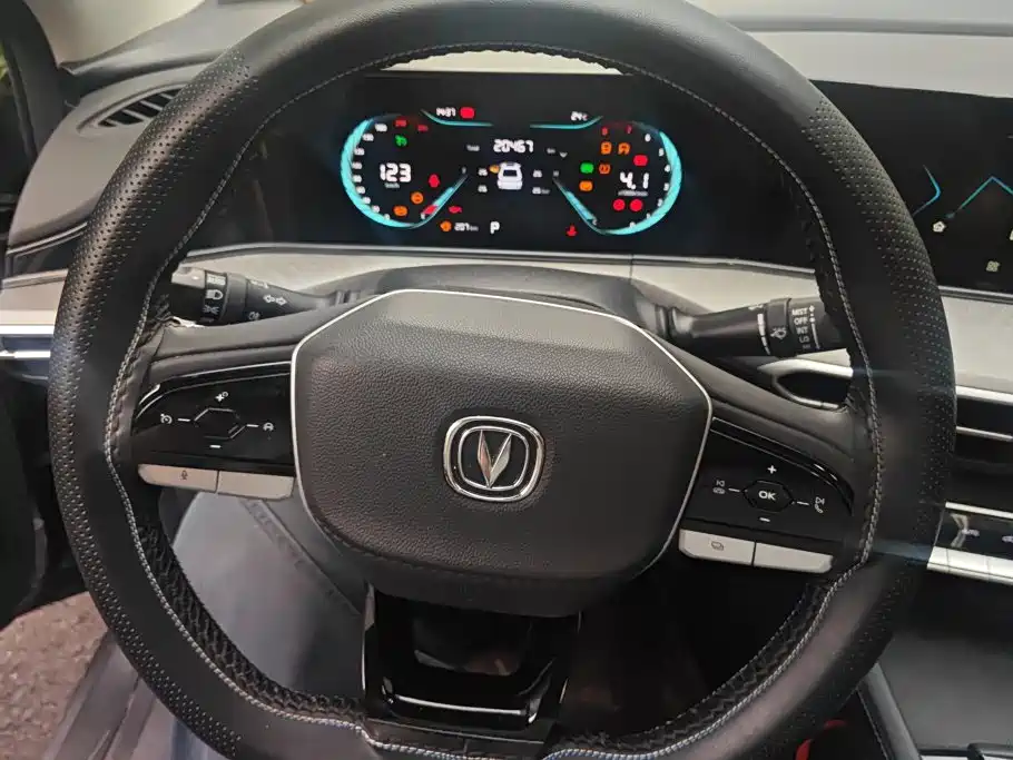 Changan Eado — миниатюра 15