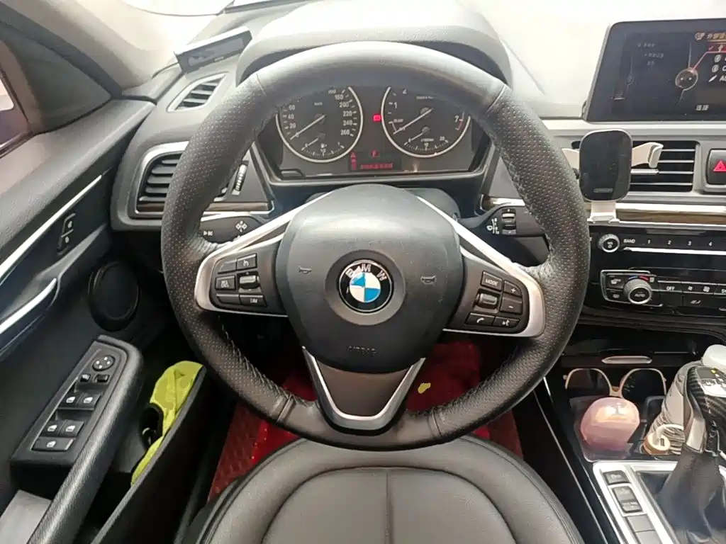 BMW 1 Series — миниатюра 11