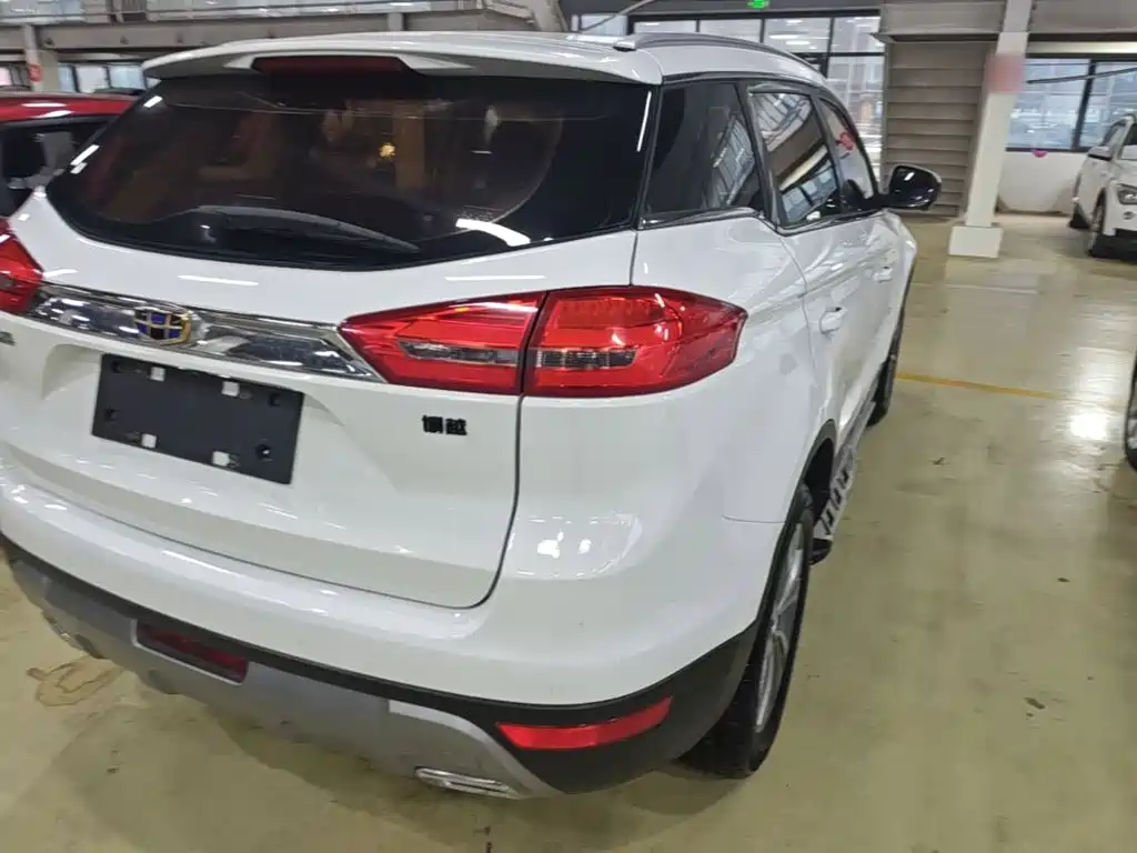 Geely Boyue — миниатюра 8