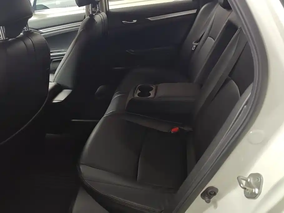 Honda Civic — миниатюра 11
