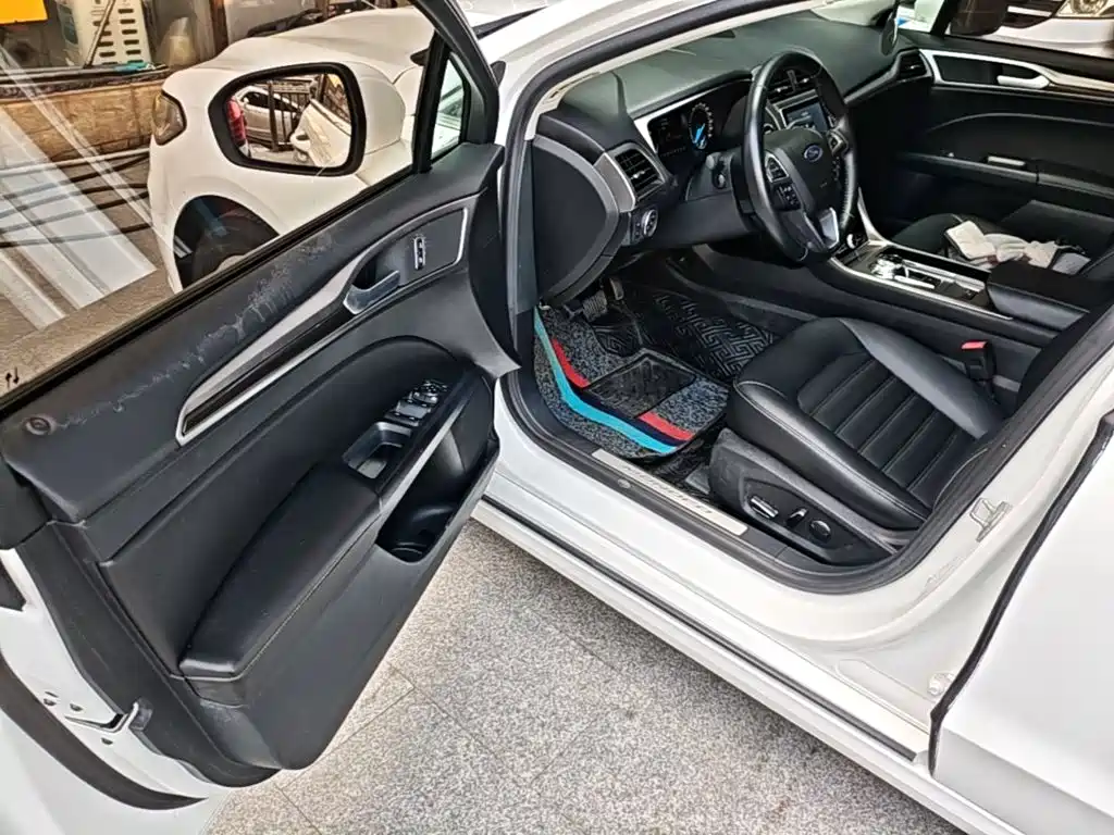 Ford Mondeo — миниатюра 16
