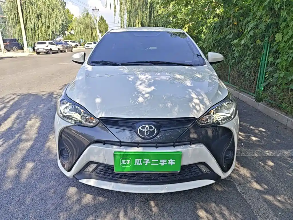 Toyota Yaris L — миниатюра 3