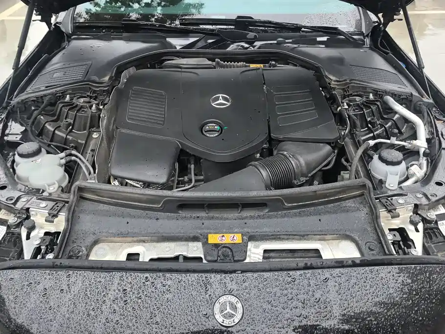 Mercedes-Benz C-Class — миниатюра 10