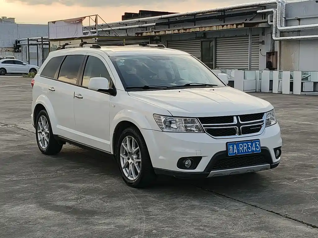 Dodge Journey — миниатюра 3