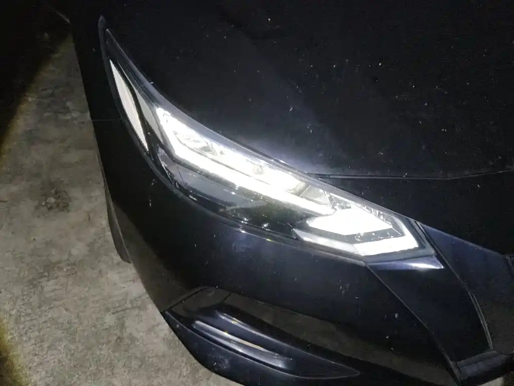 Nissan Sylphy — миниатюра 6