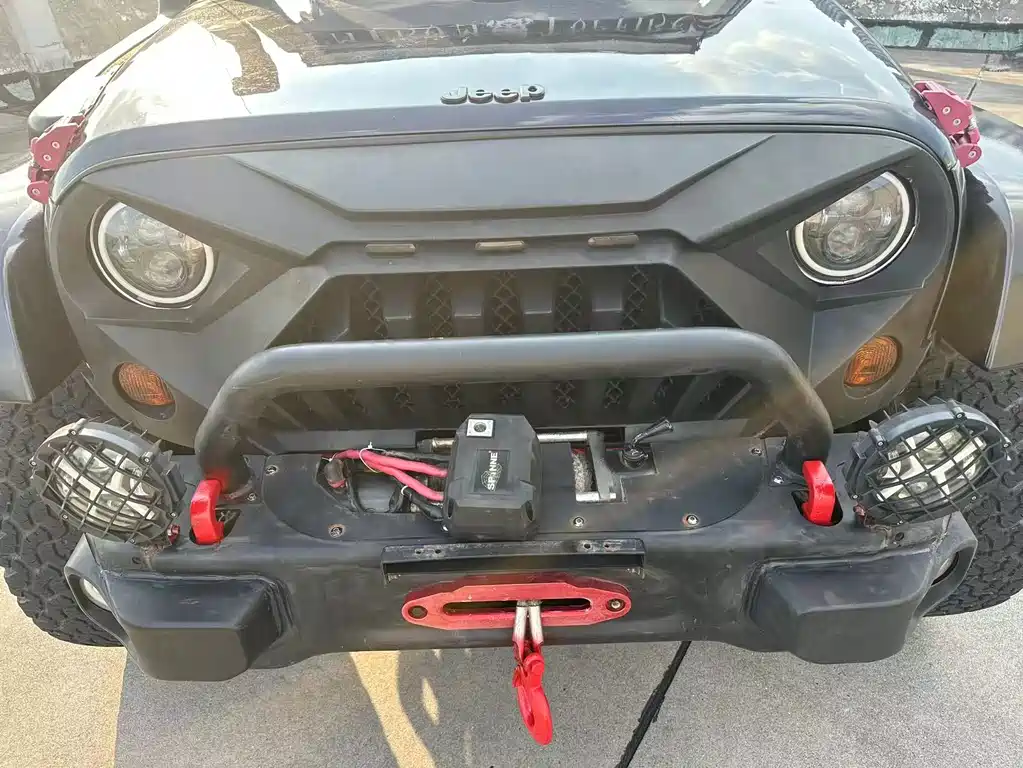 Jeep Wrangler — миниатюра 8