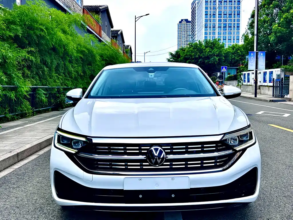 Volkswagen Sagitar — миниатюра 2