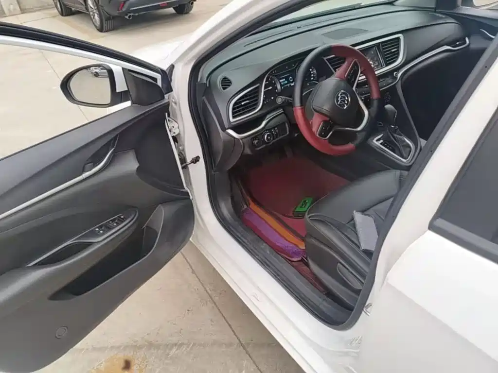 Buick Excelle — миниатюра 19