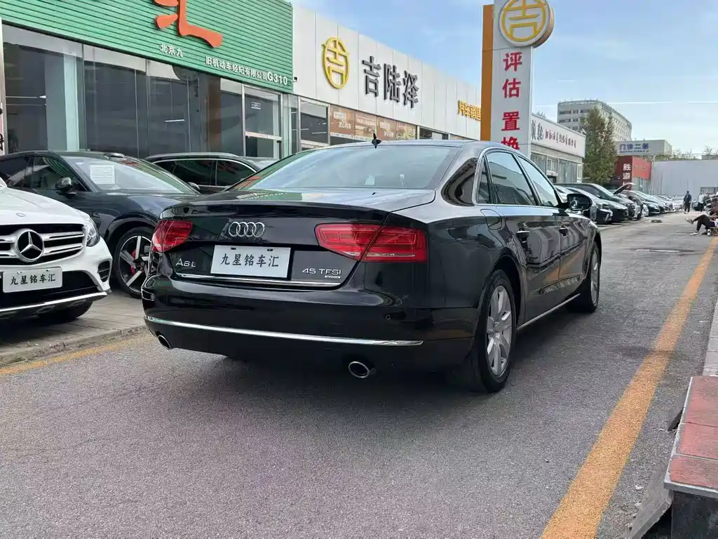 Audi A8 2012 A8L 45 TFSI quattro Comfort