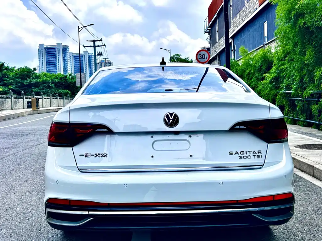 Volkswagen Sagitar — миниатюра 8
