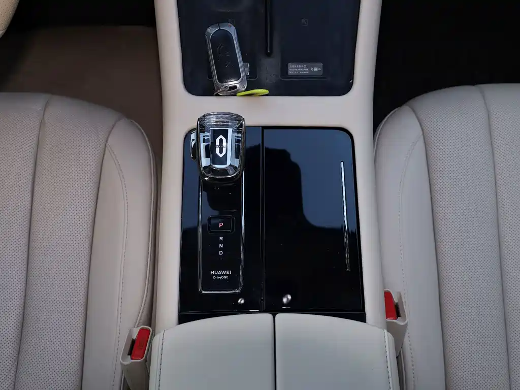 AITO AITO M7 — миниатюра 12