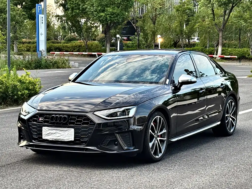 Audi S4