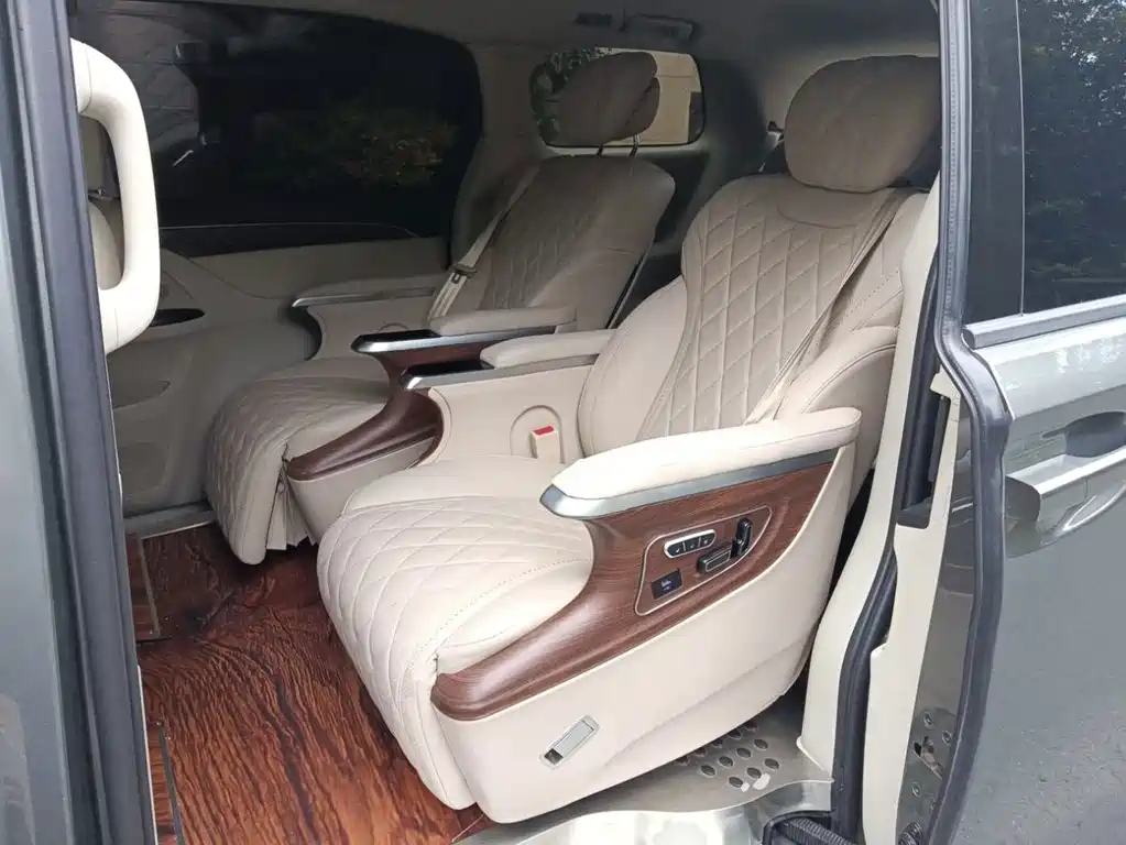 Buick GL8 — миниатюра 7