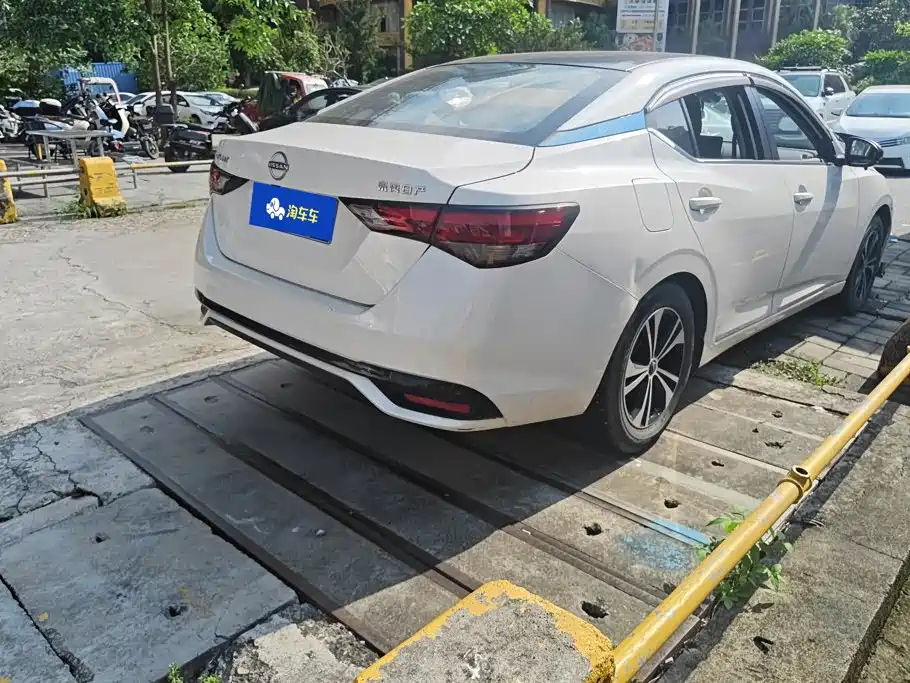 Nissan Sylphy — миниатюра 3