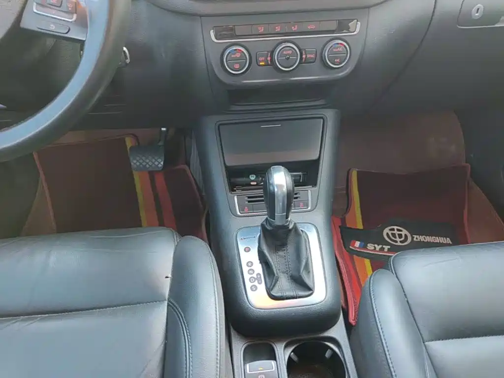 Volkswagen Tiguan — миниатюра 14