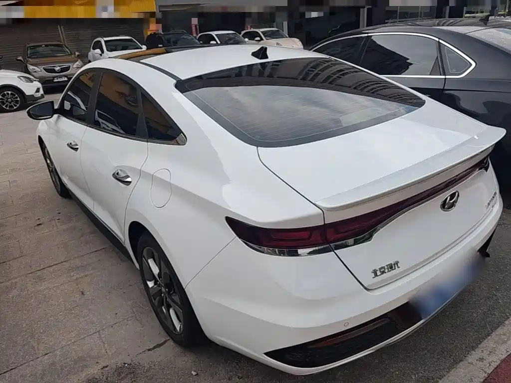 Hyundai Fista — миниатюра 5
