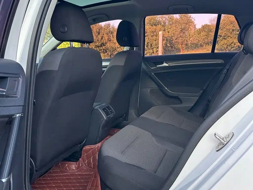 Volkswagen Golf — миниатюра 7