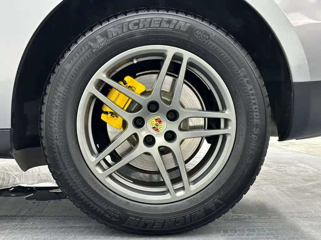 Porsche Macan — миниатюра 23