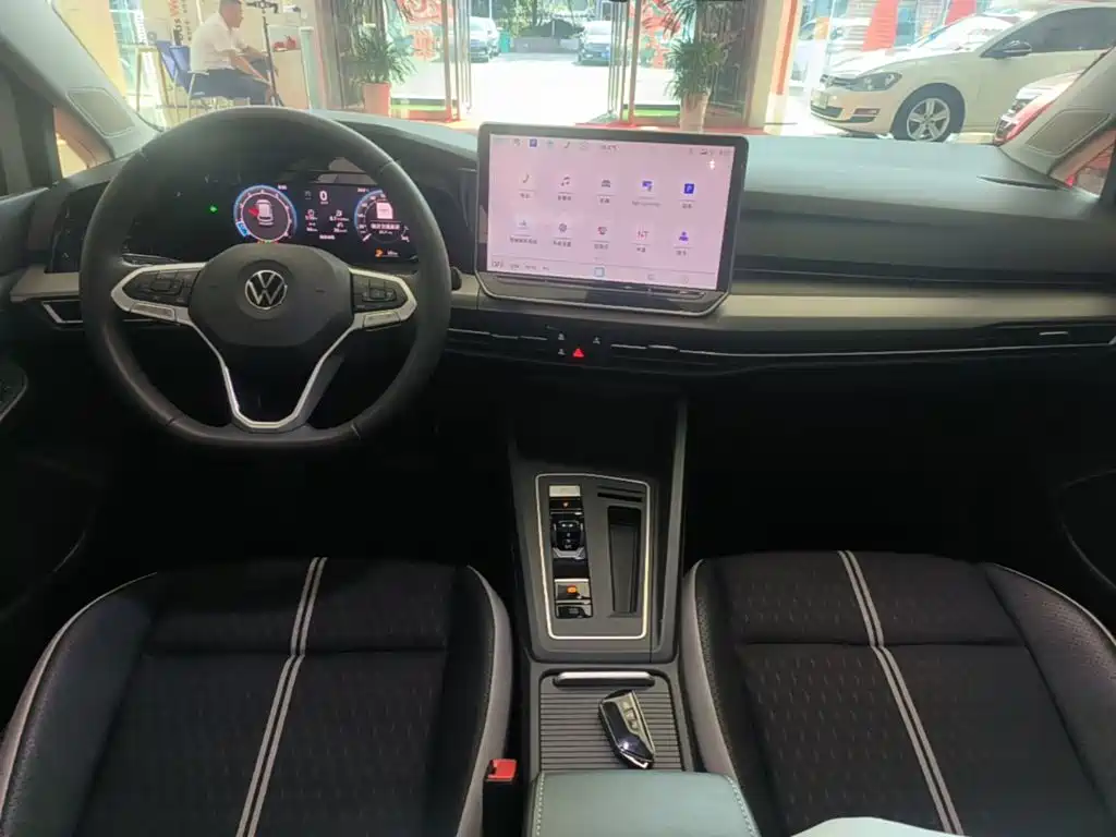 Volkswagen Golf — миниатюра 10