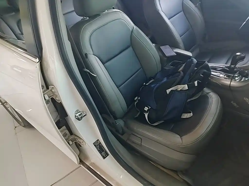 Chevrolet Malibu — миниатюра 25