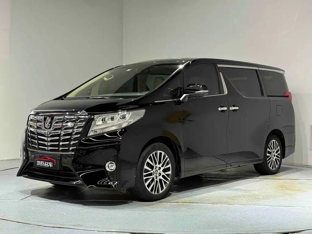 Toyota Alphard — миниатюра 4
