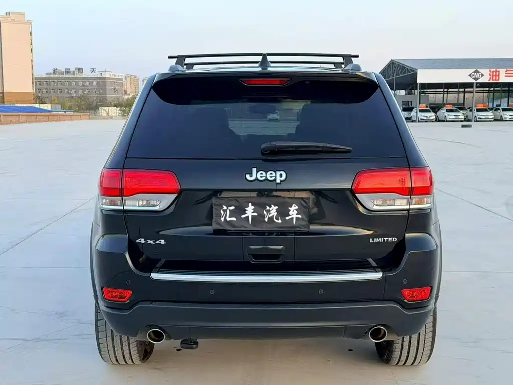 Jeep Grand Cherokee (Import) — миниатюра 8