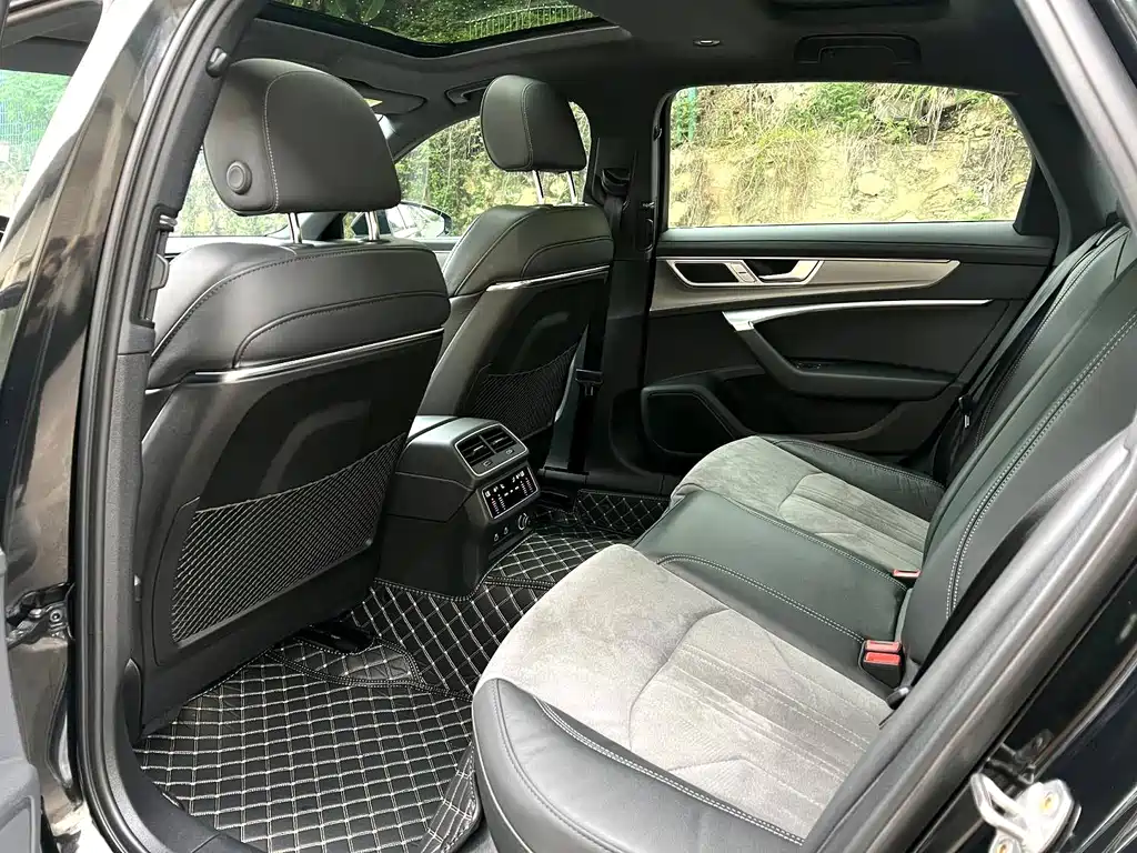 Audi A6L — миниатюра 9