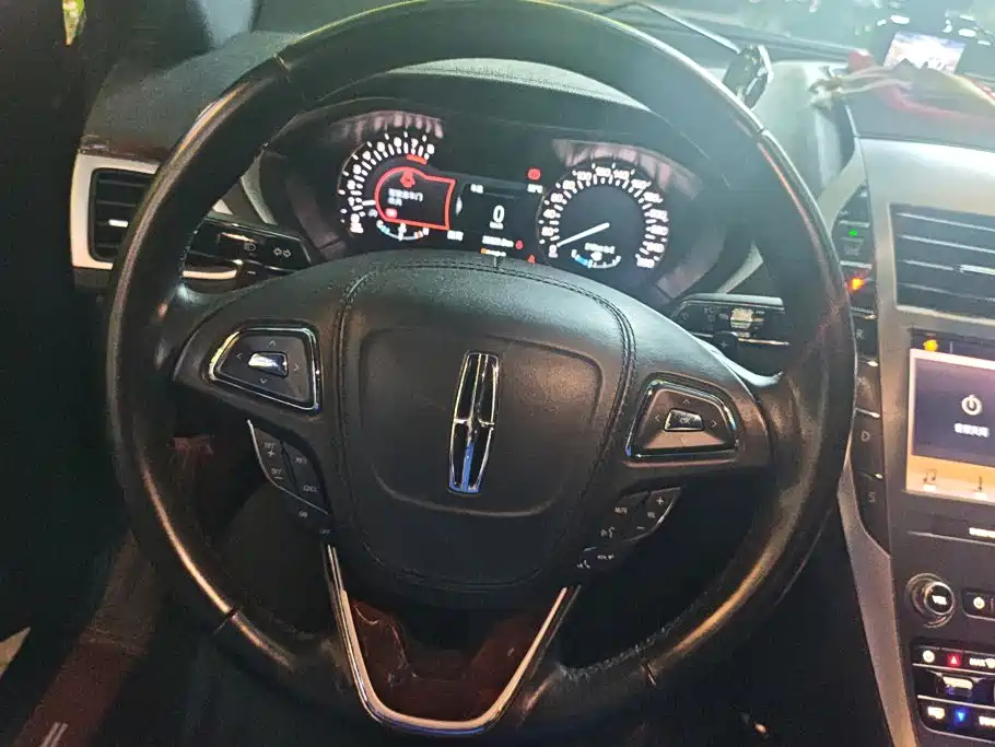 Lincoln MKZ — миниатюра 15