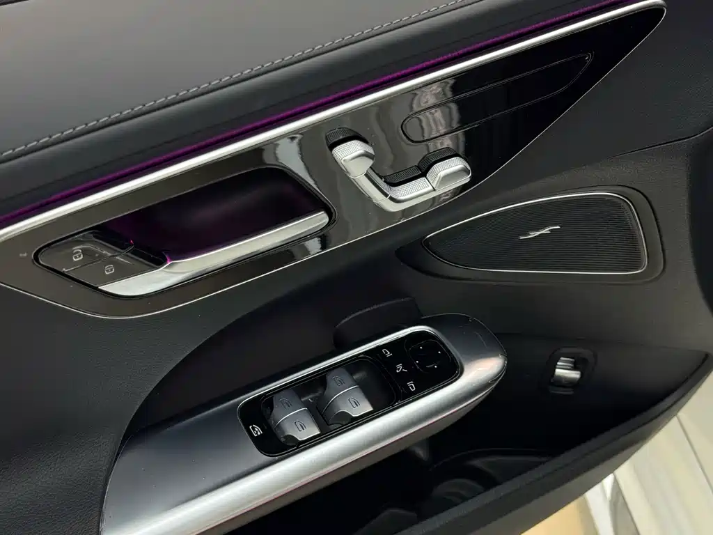 Mercedes-Benz C-Class — миниатюра 15