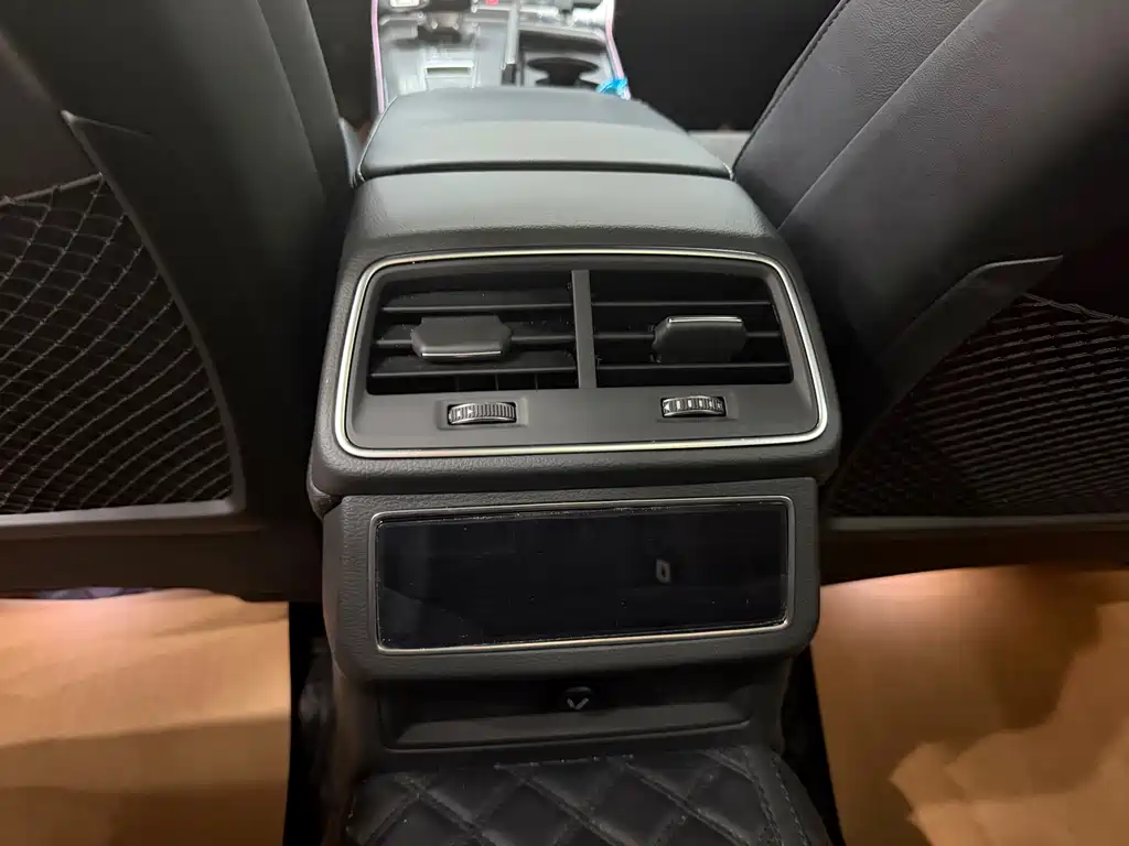 Audi A6L — миниатюра 15