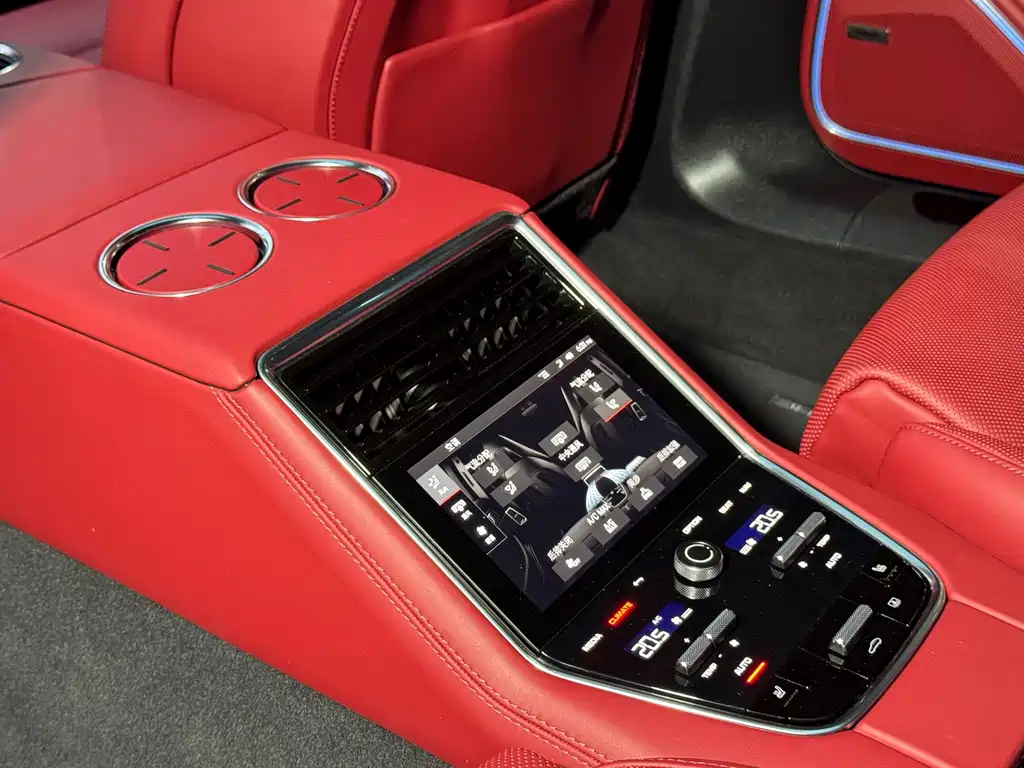Porsche Panamera — миниатюра 26
