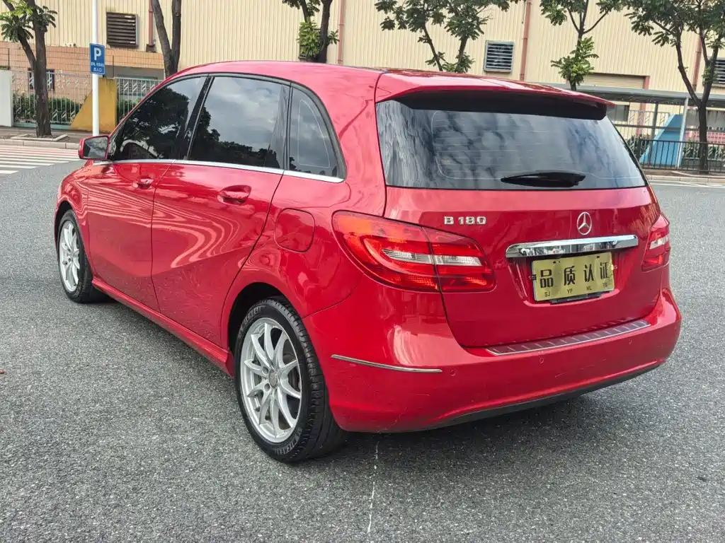 Mercedes-Benz B-Class — миниатюра 7