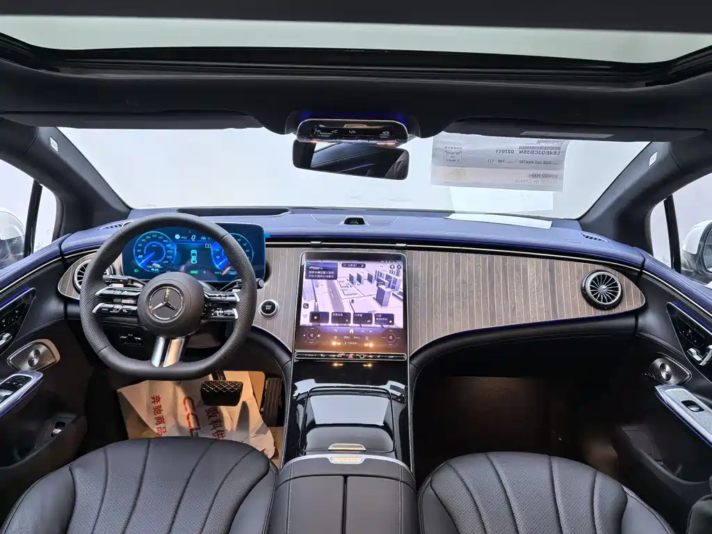 Mercedes-Benz EQE 2025 500 4MATIC Luxury