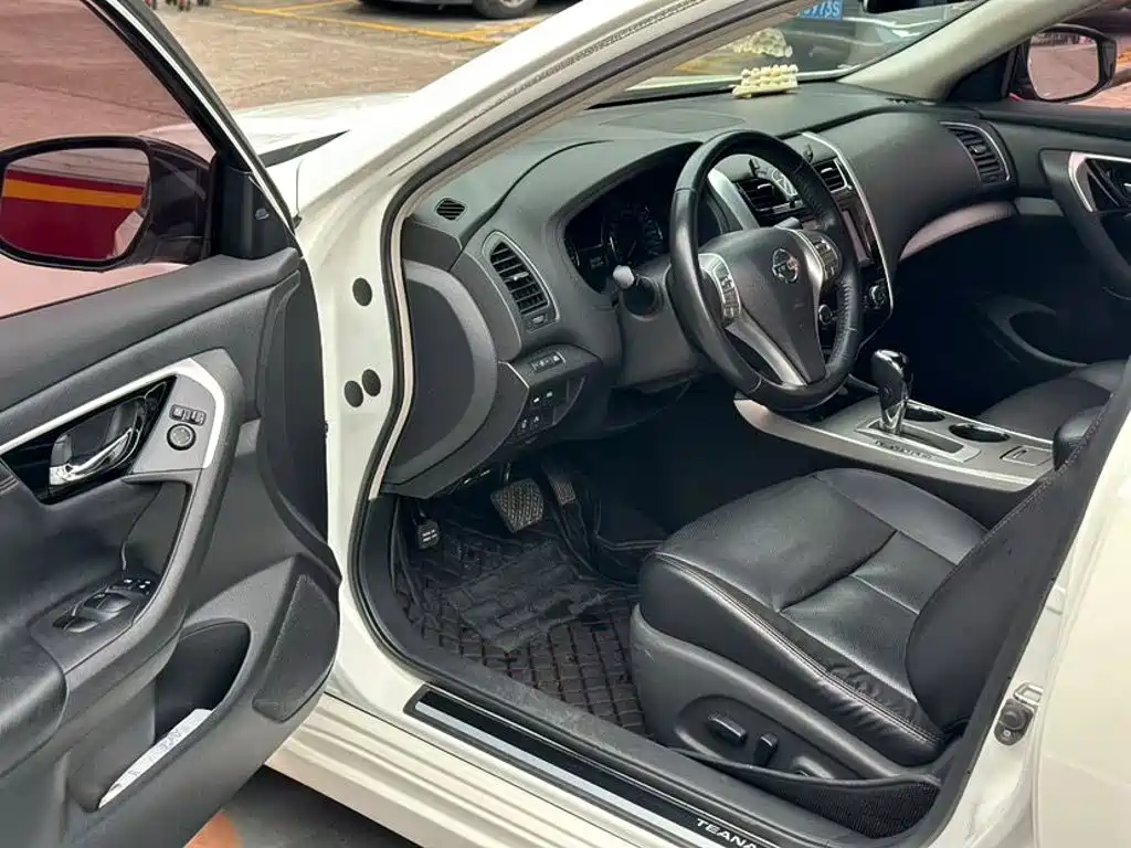 Nissan Teana — миниатюра 4