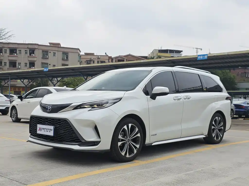 Toyota Granvia 2024