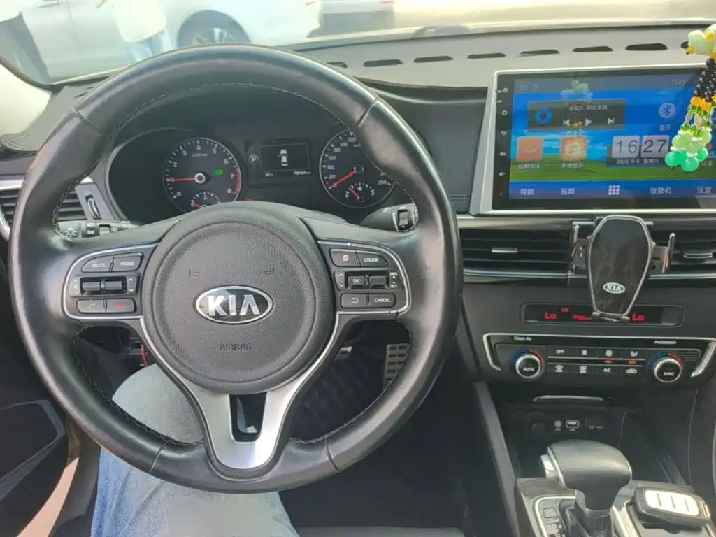 Kia K5 — миниатюра 10