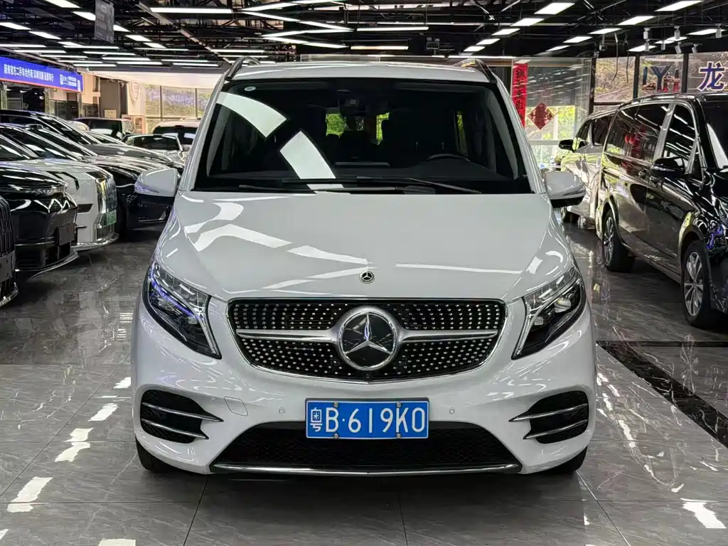 Mercedes-Benz V-Class — миниатюра 2
