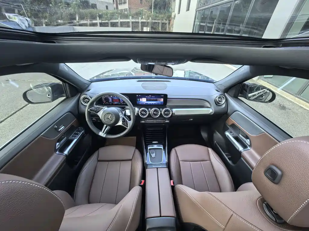 Mercedes-Benz GLB — миниатюра 4