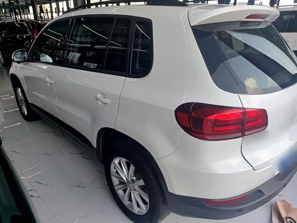 Volkswagen Tiguan — миниатюра 5