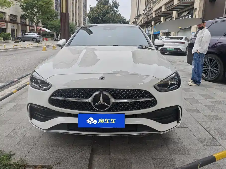 Mercedes-Benz C-Class — миниатюра 2