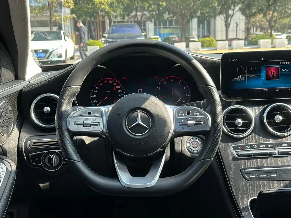 MERCEDES-BENZ C CLASS
