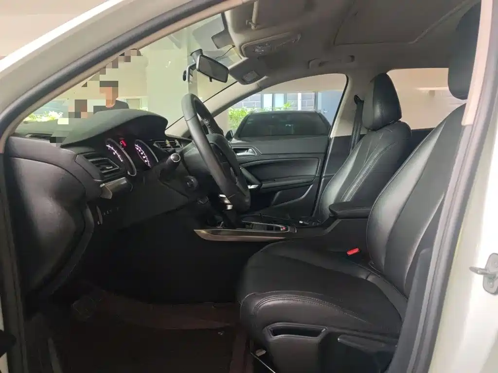 Peugeot 408 — миниатюра 8