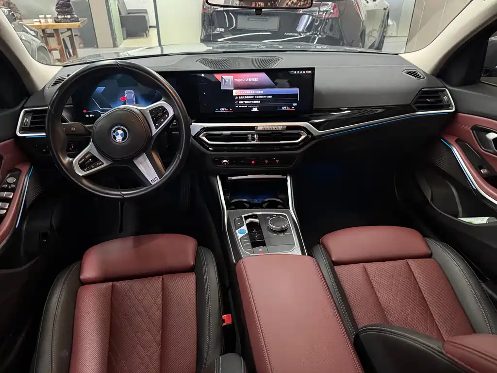 BMW i3 2022 eDrive 35 L