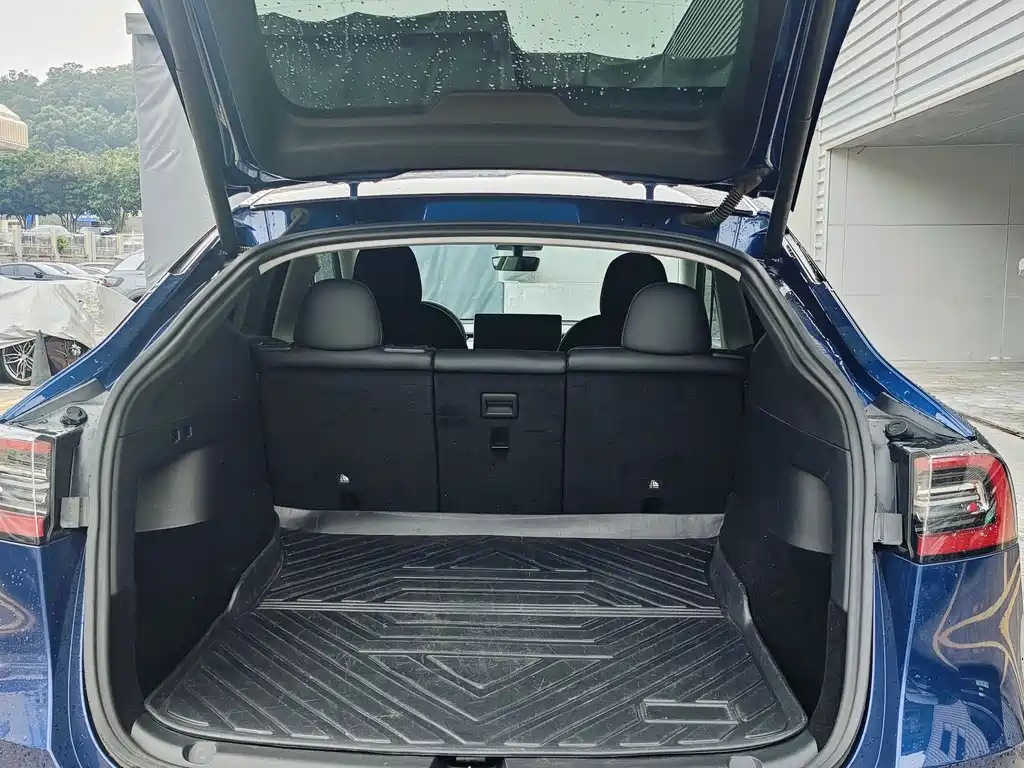 Tesla Model Y — фотографии объявления, Фото 17