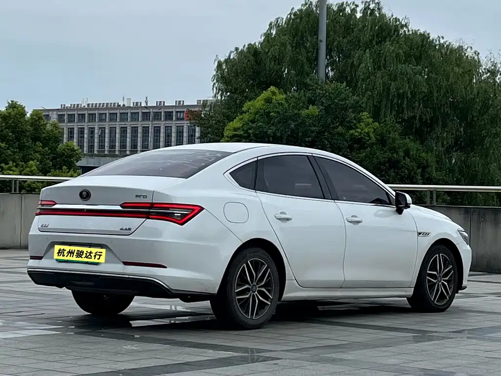 BYD Qin Pro NEV — миниатюра 4
