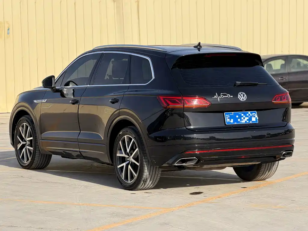 Volkswagen Touareg — миниатюра 8